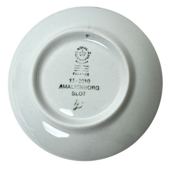 Porcelain Wall Art Royal Copenhagen Mini Plate Amalienborg Blue Display - Picture 6 of 10